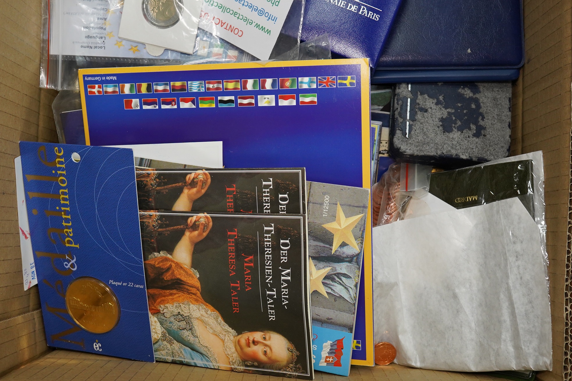 European coins, 20th and 21st century, proof coins and BUNC coins and sets, in two albums, various cases and carded packaging, large quantity in 2 boxes